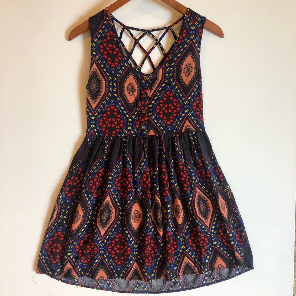 Forever 21 fun printed dress w open back